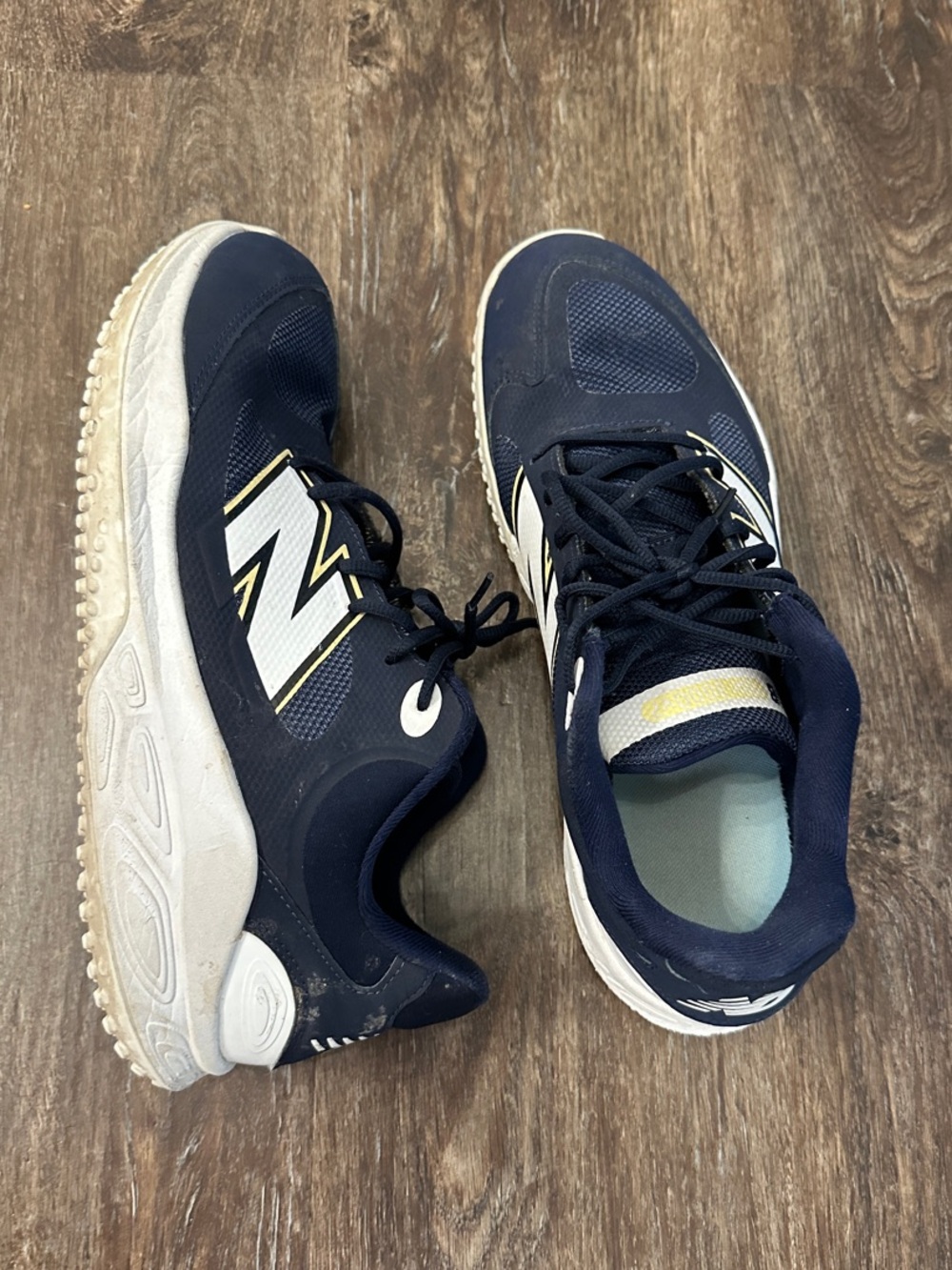New Balance Navy and White Baseball Turf shoes